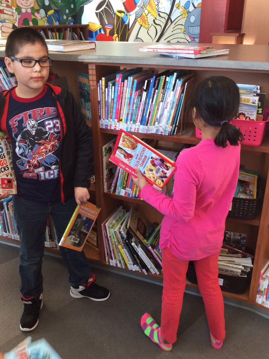GSCSNews's tweet photo. St. Mary's students all set with books after a visit to the library #GSCSReads https://t.co/Y3S3wVLX6O