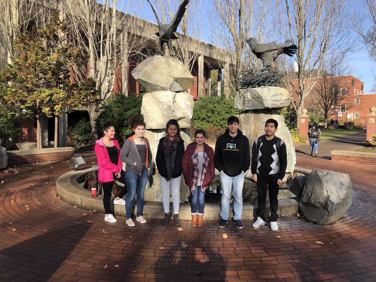 Cookiekeck's tweet photo. AVID Seniors touring Willamett University #SalemKeizerAVID #ThisIsAVID https://t.co/dZHvKxWPxg