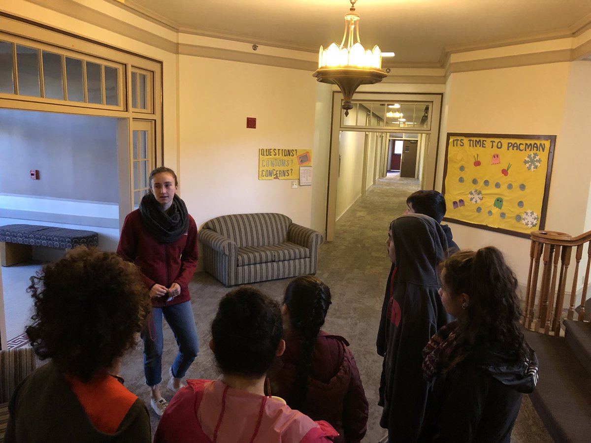 Cookiekeck's tweet photo. AVID Seniors touring Willamett University #SalemKeizerAVID #ThisIsAVID https://t.co/dZHvKxWPxg