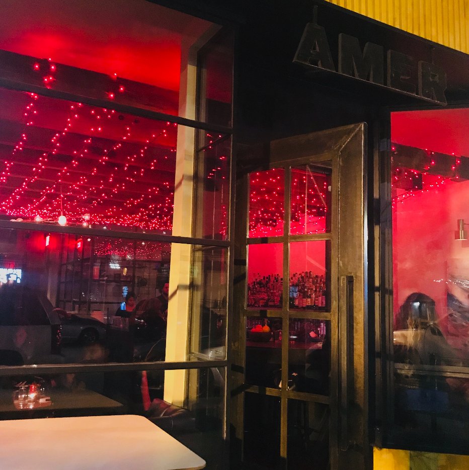AMER_atlanta's tweet photo. If you’re feeling festive in #InmanPark, stay for a drink or two! https://t.co/3ih3Z08mMC