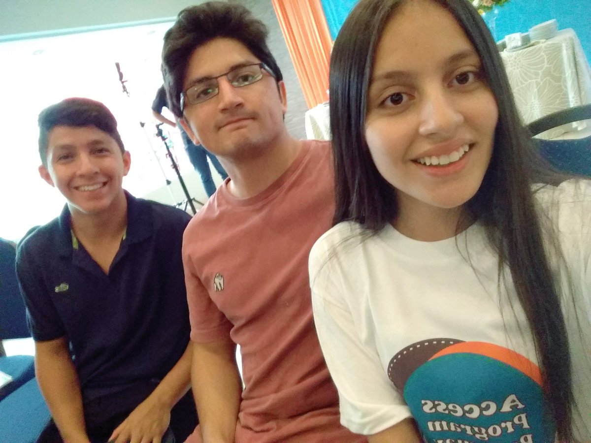 diegoosmarg's tweet image. Que orgullo Almita! Primero de muchos logros! Felicidades! #goAccess #becaAcces #ccpa