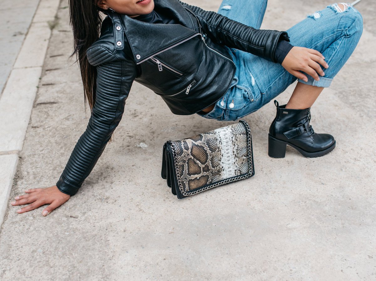 MTNGMustang's tweet image. ¡Atrévete con nuestro Cadina! No pasa desapercibido 🐍 Te espera en: goo.gl/cnb9wc #MustangYourRules