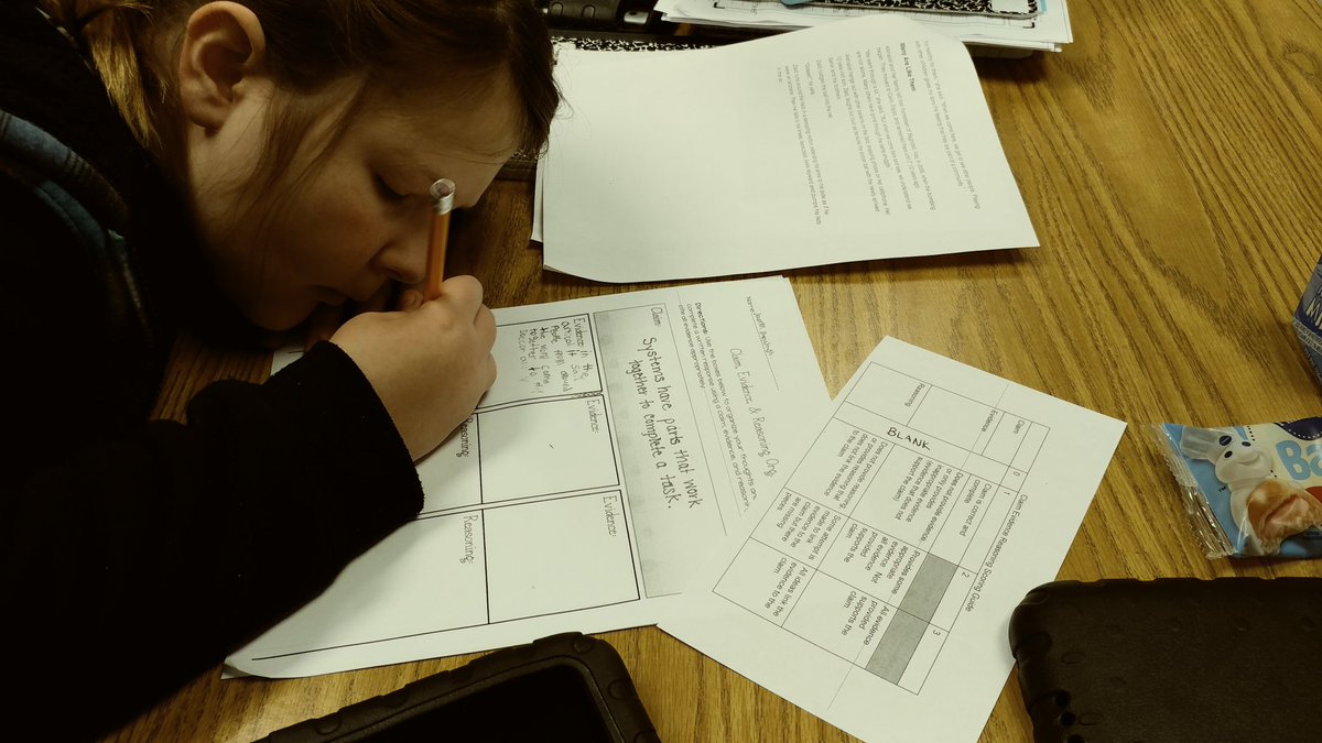 LibbyBaumgardn1's tweet photo. Working on our 1st claim of the year! #easternelem #gatespace #wcpsmd https://t.co/U1MvOyT6aV