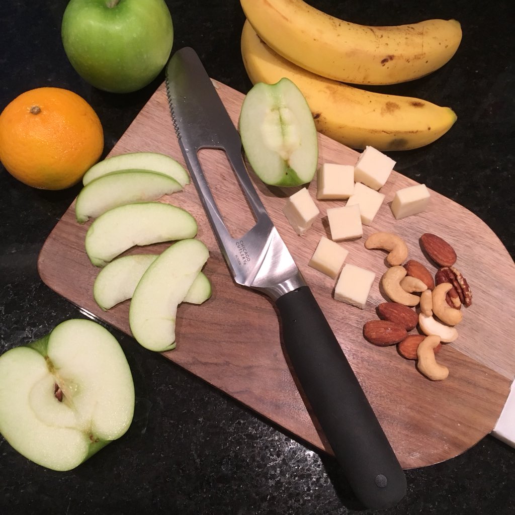 HelenePelo's tweet photo. It’s snack time! We’re having a fruit plate with nuts and cheese using my new Chicago Cutlery knife. #FBCxChicagoCutlery #FBC2017 https://t.co/zrnLOiVoyB