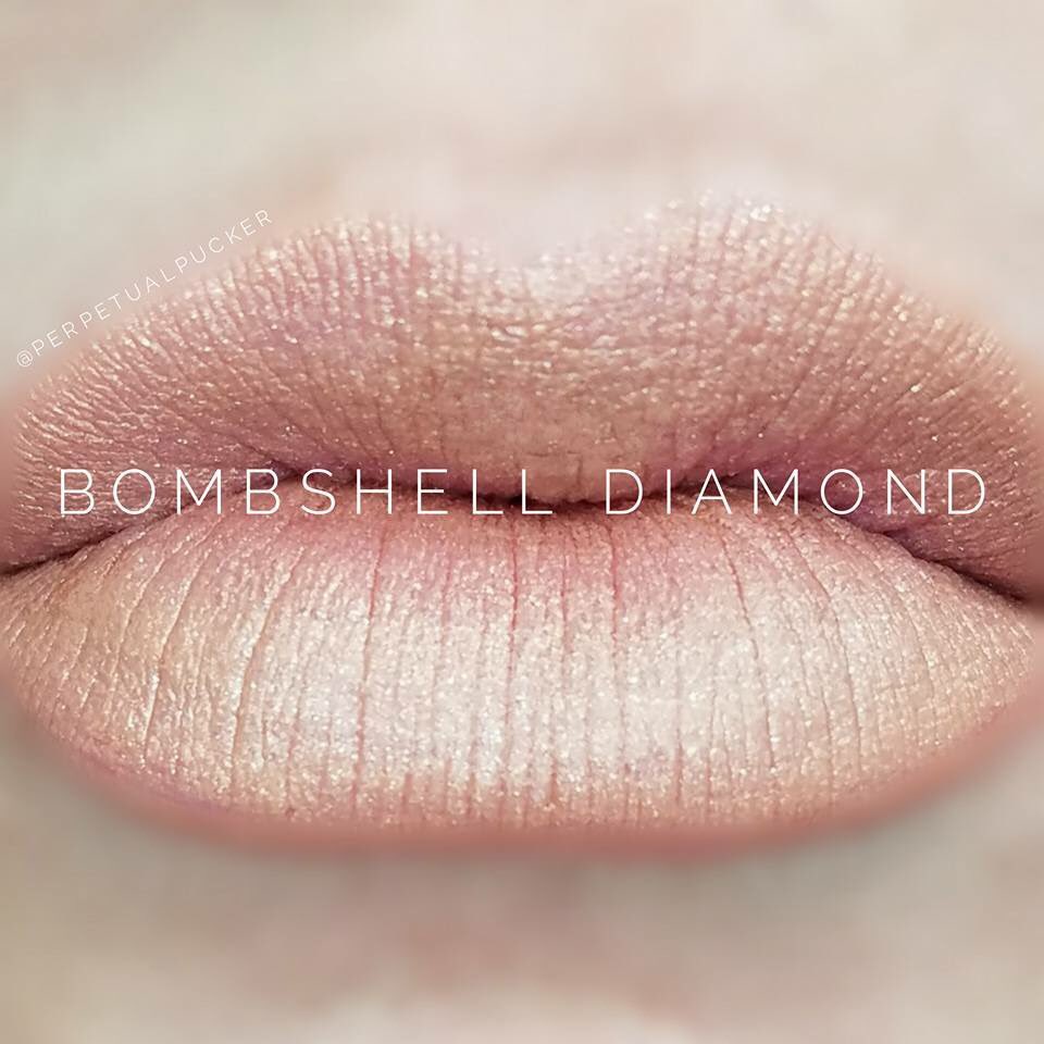 LipLuxeViera's tweet photo. Lindsey beautiful in Limited Edition Bombshell Diamond 💋

#LimitedEdition #LipSense #BombshellDiamond #KissProof #Waterproof #Budgeproof #SmudgeProof https://t.co/dVvyx4fNdJ