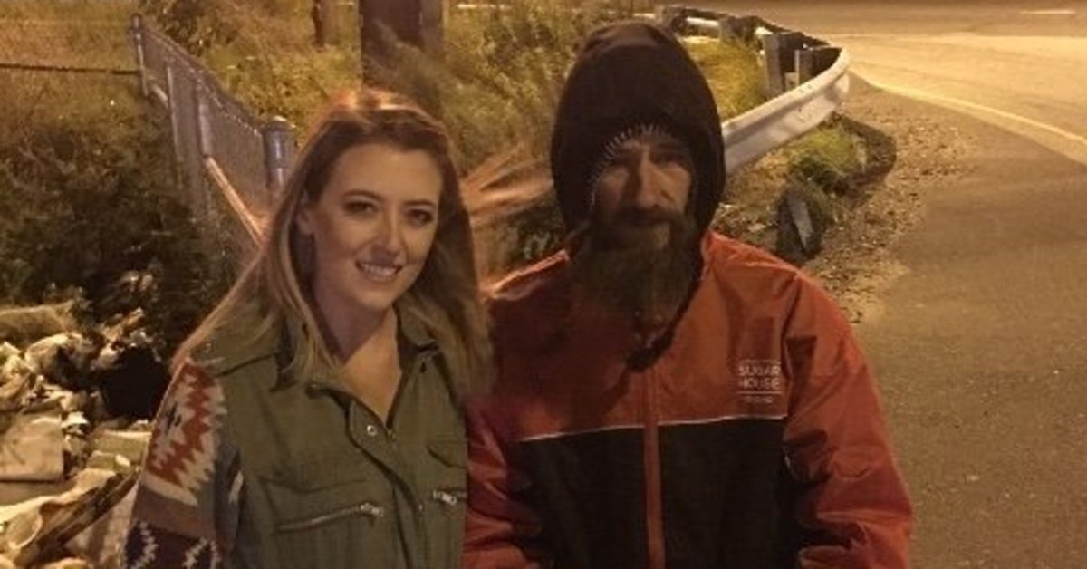 RubinInsGroup's tweet photo. Woman Raises Over $300,000 For Homeless Man Who Gave Her His Last $20: https://t.co/NpT82Pj9wd https://t.co/GkIIZ08BBf