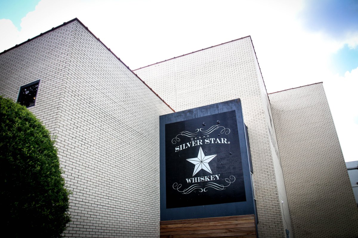 TexasStarWhisky's tweet photo. PSA: #TrinityRiverDistillery will be closed for a private event on Thursday, November 30, and closing early on Saturday, December 2, at 6 p.m. Regular Friday & Sunday hours will continue as scheduled! Cheers. https://t.co/iUdpr9j2OI