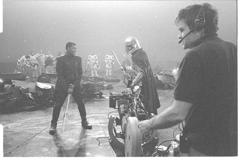 starwars's tweet photo. See a few of @RianJohnson’s behind the scenes photos from the set of Star Wars: #TheLastJedi. https://t.co/M0cdIyYQpq