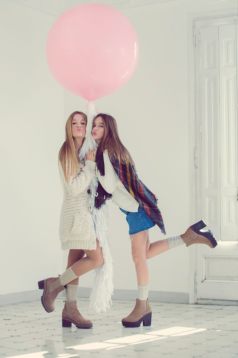 MariaQMCJ3's tweet photo. Good night #marilover 🎈.....otra fotito de @Merce_Rial #merriers #mercerial #manresa #fashionmodels #fashionkids #trifashion #casual #minimodels #modateen #teenagers #iloviu 💟 https://t.co/zYHbyRQEFc