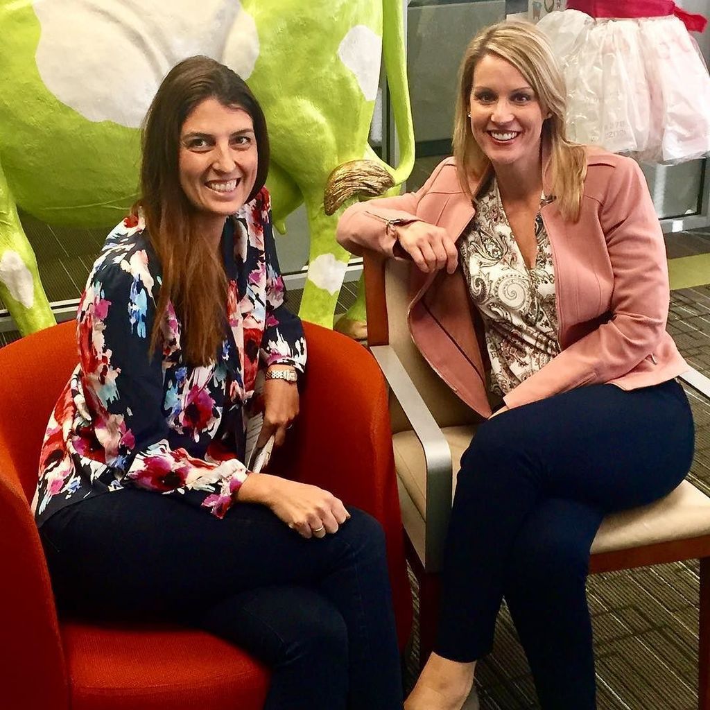 ideabaragency's tweet photo. Managing Director Amy Royster and the rest of the Ideabar family welcomed Dana Wardeh to the team today! 
Dana will serve as Director of Client Engagement in our Orlando office.

#welcometothefamily #ideabaragency #orlando #herewecome https://t.co/VNNlKM4dur https://t.co/wQ9TEEQiCA