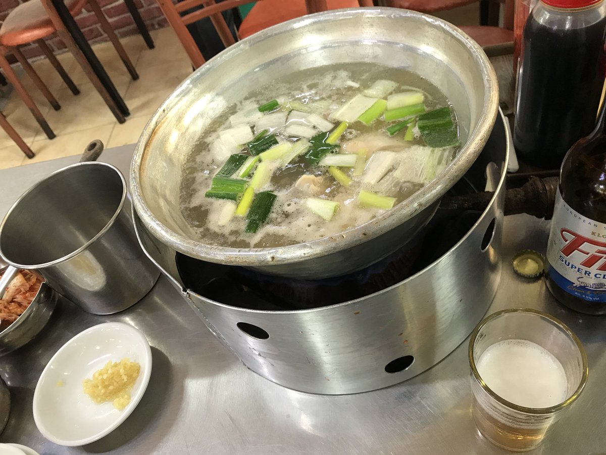 MARIfromJP4's tweet photo. I ate #Takkanmari #닭한마리 in #dongdaemun . That whole chicken's soup is #deepflavor . #yammy #foodie #koreanfood #Seoul https://t.co/uJaSPBICjV