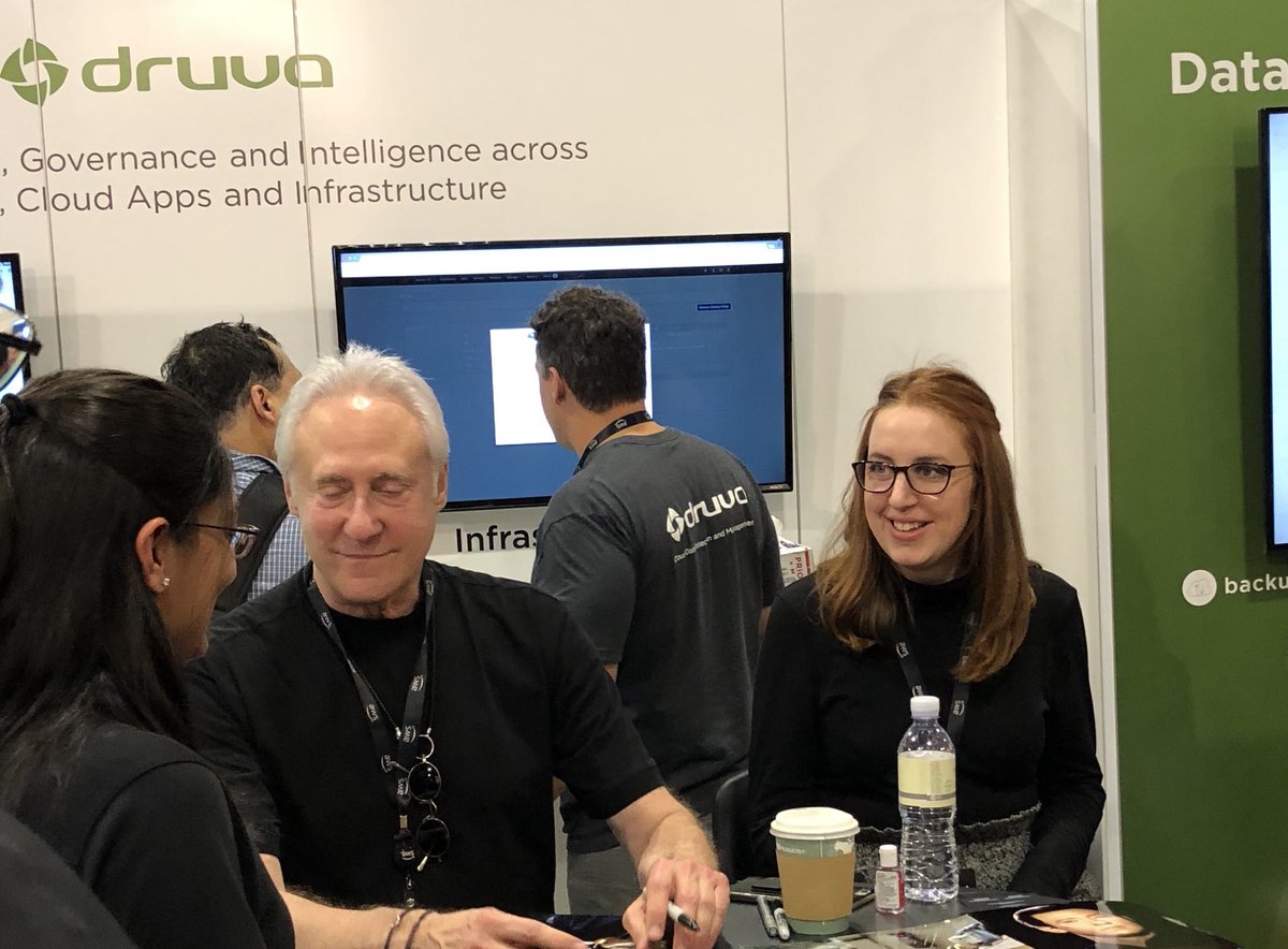 RobinLiong's tweet photo. Don’t miss StarTrek Data at @druvainc booth #iamdata #AWSreinvent2017 https://t.co/PLTiFDdz6Y