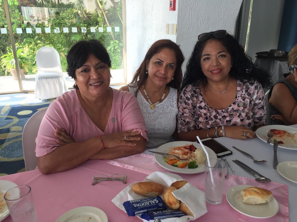 Hoy se llevaron a cabo las votaciones para elegir a la nueva Presidenta de <a href="/AFEETacapulco/">AFEET Acapulco</a> periodo 2018.
La Presidenta electa es: <a href="/Selene_Salas/">Turistera y Turista</a> a quien auguramos grandes éxitos! Enhorabuena 👏👏👏