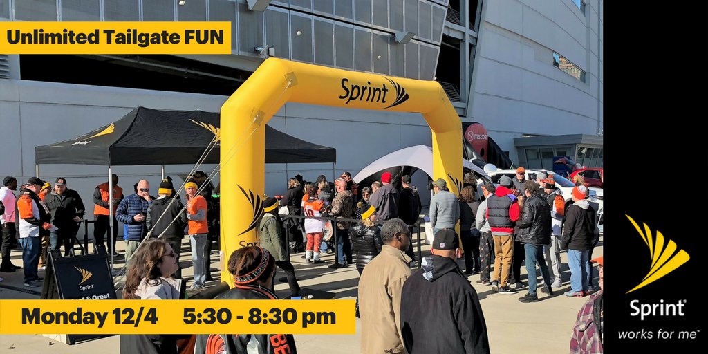 Come to the JUNGLE ZONE for Unlimited fun w/Sprint on Mon 12/4 from 5:30 – 8:30pm ET.

@sprint welcomes Alumni Player David Fulcher at 7pm for photos/autographs and is giving away T-Shirts &amp; more during this free event!
