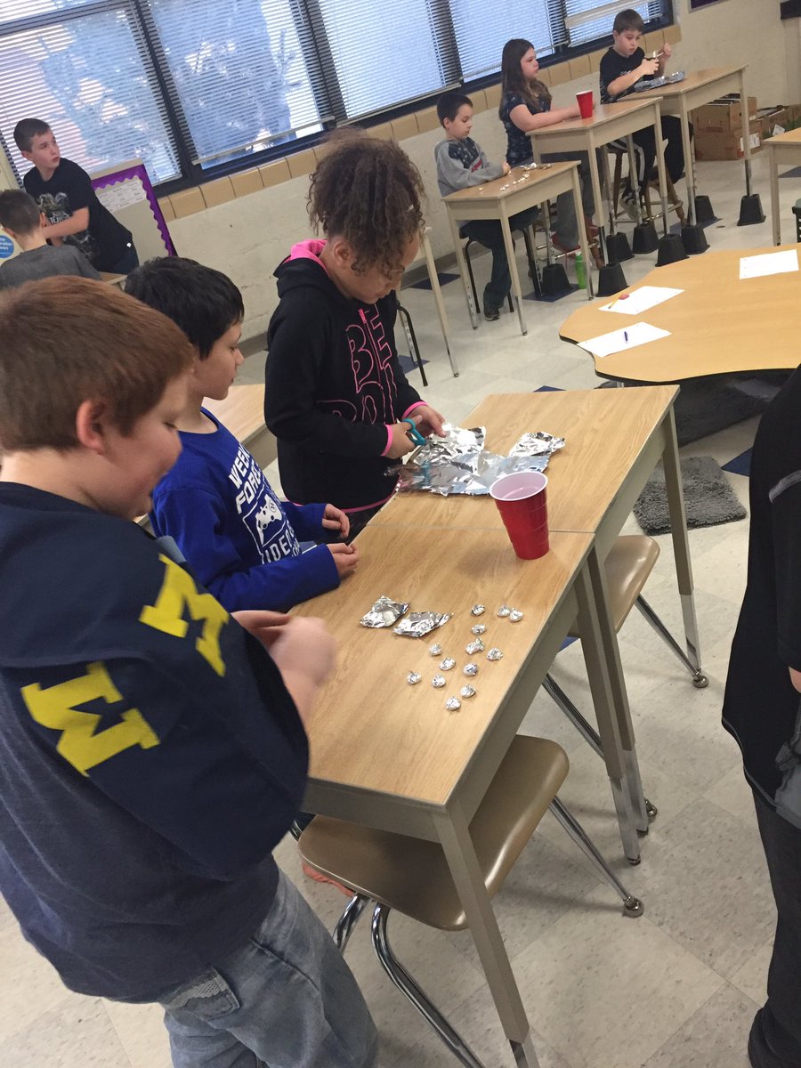 miss_callison's tweet photo. Learned what it's like to work on an assembly line today, wrapping candy. Same jobs over and over and they didn't even mind! https://t.co/XNzgdHDwTT