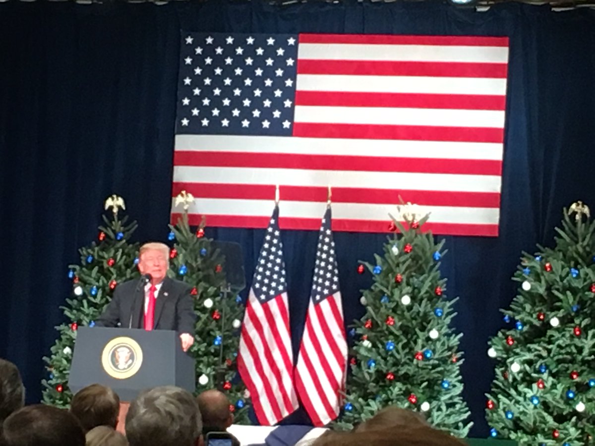 GrowStCharles's tweet photo. Great job @SCPDMO @StCFire securing &amp; protecting @POTUS trip to @StCharlesCity Awesome job by @StCharlesConven hosting this event  This community looked great to the world! https://t.co/m3cGetVqQj