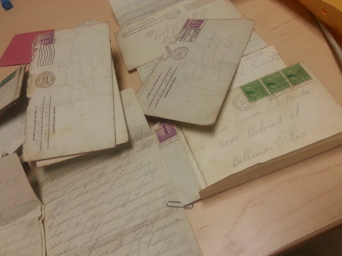 OralHistoryProj's tweet photo. A story of love and war...#letters from #Italianamericans
#ItalianAmericans
#microhistory
#letteredallAmerica
#Oregon
#Virginia https://t.co/f5eCecC2Qi