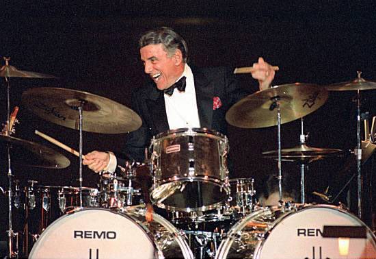 BChoperDrums's tweet photo. ...Ironically, the idea did not take off in the Jazz world...
#Drummerfacts #jazzlegend #jazzculture #drums #mmmnetwork https://t.co/vMljF1mJoE