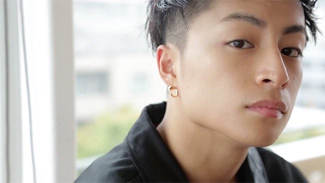 exile_news__'s tweet photo. 白濱亜嵐が魅せるさまざまな表情
撮影舞台裏ムービーを特別公開！ 
#numerotokyo
https://t.co/4liTYCkfs2 https://t.co/yCjwy2cPUG