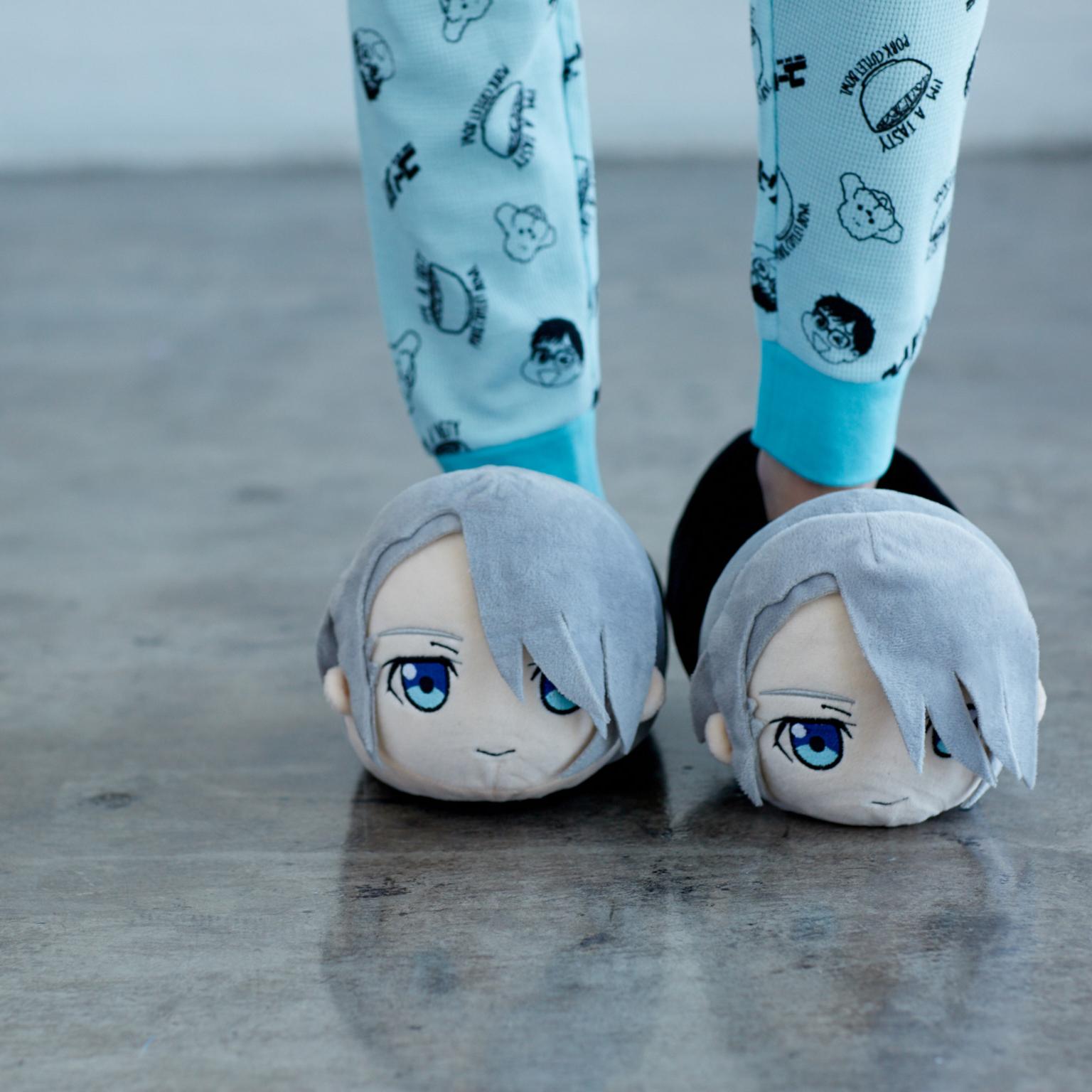 Hot shop topic slippers