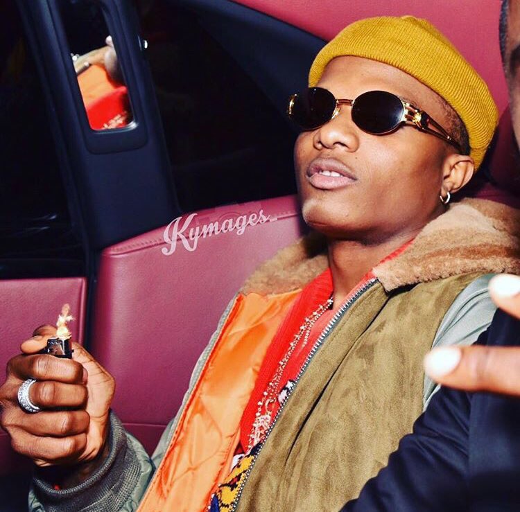 ChukwuyemEledan's tweet photo. Wizkid wins “Best International Act” at the 2017 #MOBOAwards defeating Jay-Z, Cardi B, Travis Scott, Migos, DJ Khaled, Solange, Drake, SZA, and Kendrick Lamar. 🎤💫 https://t.co/xmxO633yow