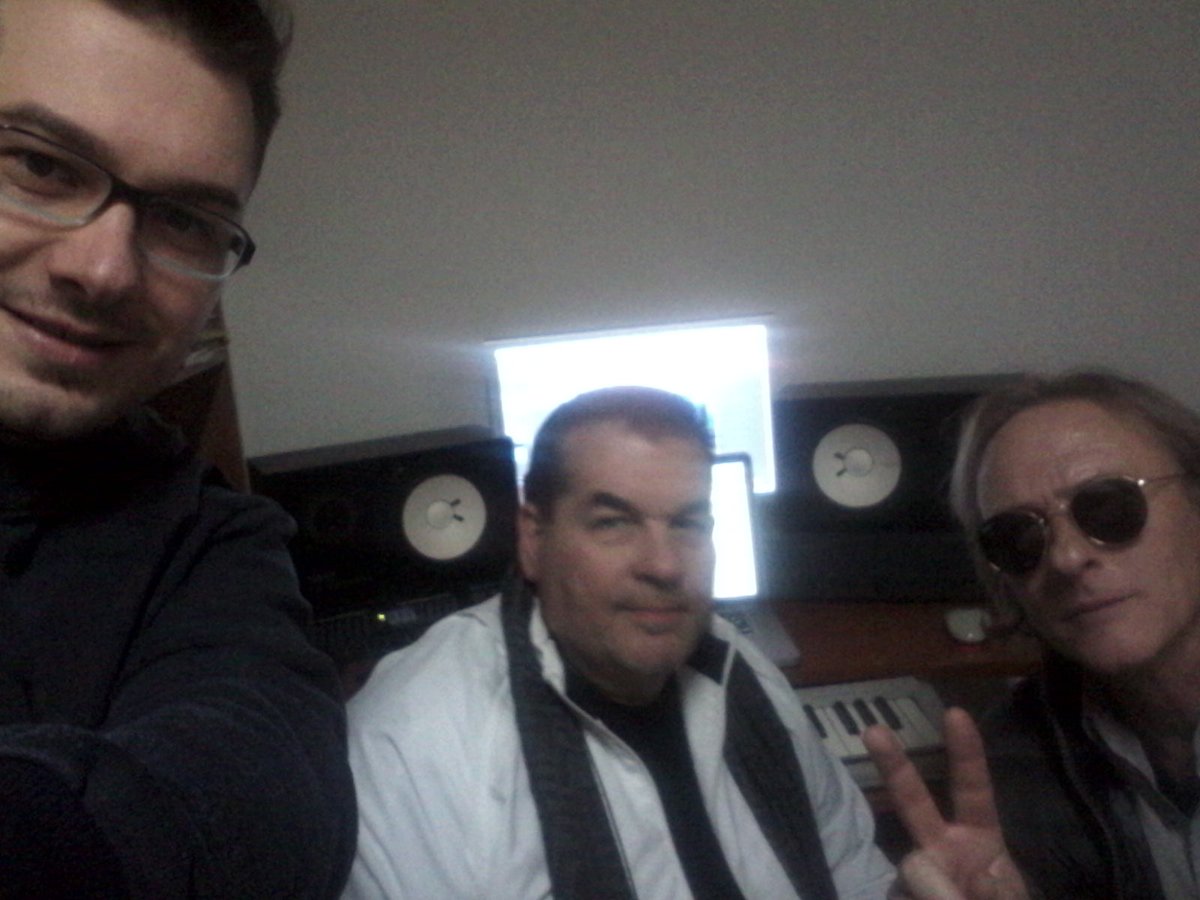 BastrikDorianGr's tweet photo. Italy 23.53/11.53 pm Long Night New Song #TheReturn of #EuroDance * #OldDj >>> https://t.co/RsyZegQTLY