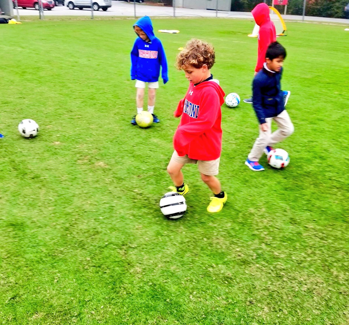Mr_KNWhite's tweet photo. Students enrolled in Soccer emphasized turning and changing directions with the ball using Inside and Outside, Chops and Pull Backs on 1v1 settings. #HammondPLUSPrograms #soccer https://t.co/NhB1DbWTgo