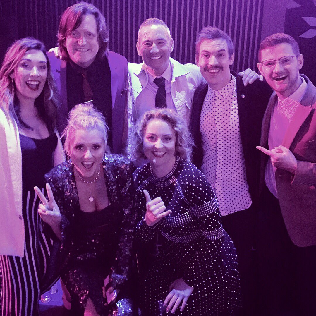 klpmusic's tweet photo. #Arias2017 hanging with a bunch of legends! 💕😎👌🏽 https://t.co/wuFG4q53Di