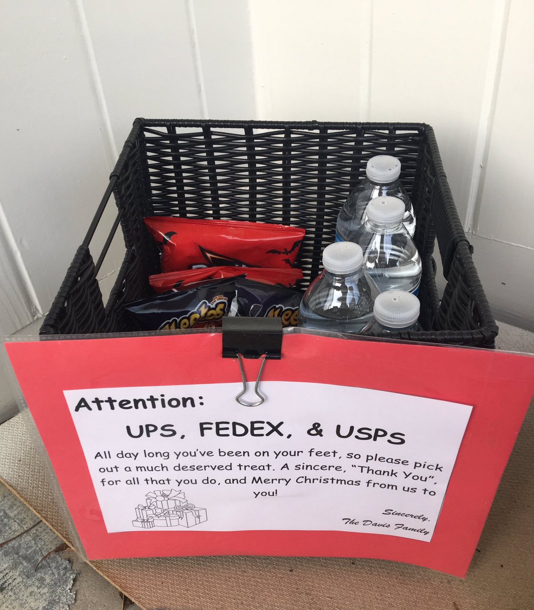 ChelseaDavis_13's tweet photo. I don't know about y'all, but sometimes our mailman is still delivering mail at 7pm or later! It always means so much to me as a teacher whenever families think about me...I want our @UPS , @FedEx and @USPS people to know we are thankful for them. I am so excited!! https://t.co/K35o2guxDd