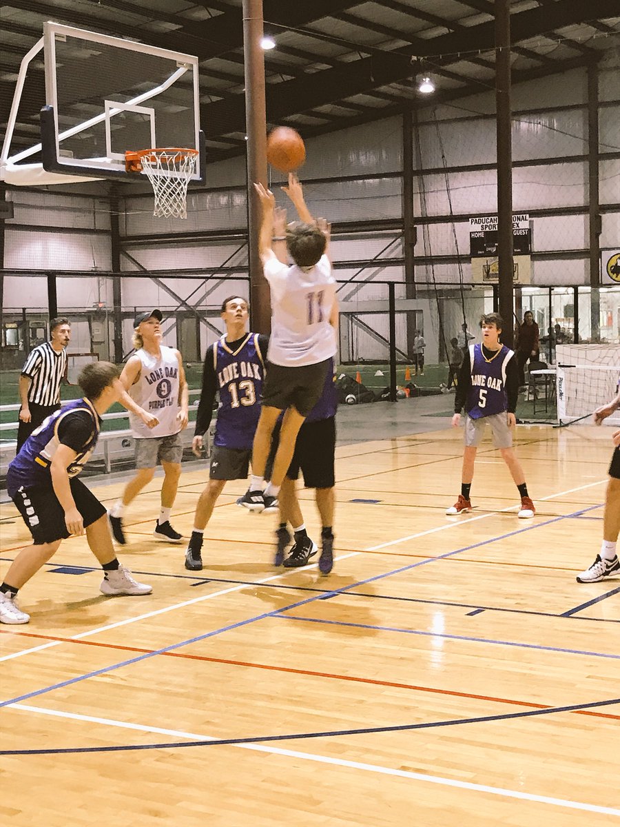 Intramural_MCHS's tweet photo. Day two of Intramural basketball and there is plenty of action!!! #hoopdreams https://t.co/tjjGaj0Ue3