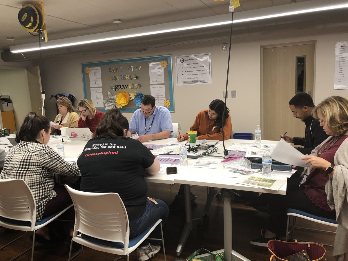dr_mqiverson's tweet photo. Secondary success starts here! #7thgradescience #curriculumpreview @RISDScience @DR_RC @Byoteec @mshollack94 https://t.co/FGbnJrCAZ3
