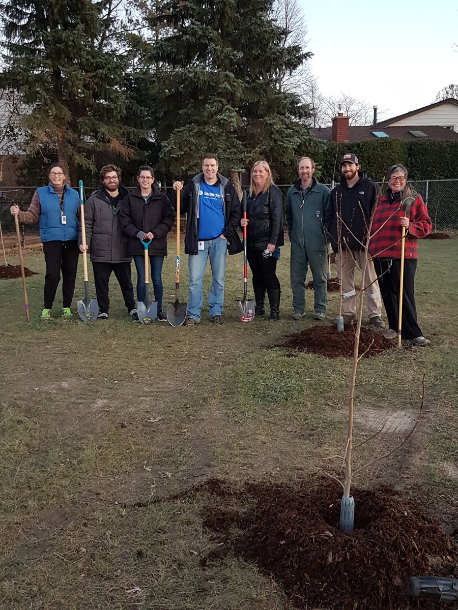 Our volunteers planting trees as we start lookungbforward to our move to Our Lady of Fatima.   Thank you to Lower Thames Valley, Union Gas Helping Hands and Mme. Brecka. #sccdsb #uniongas #lowerthamesvalley