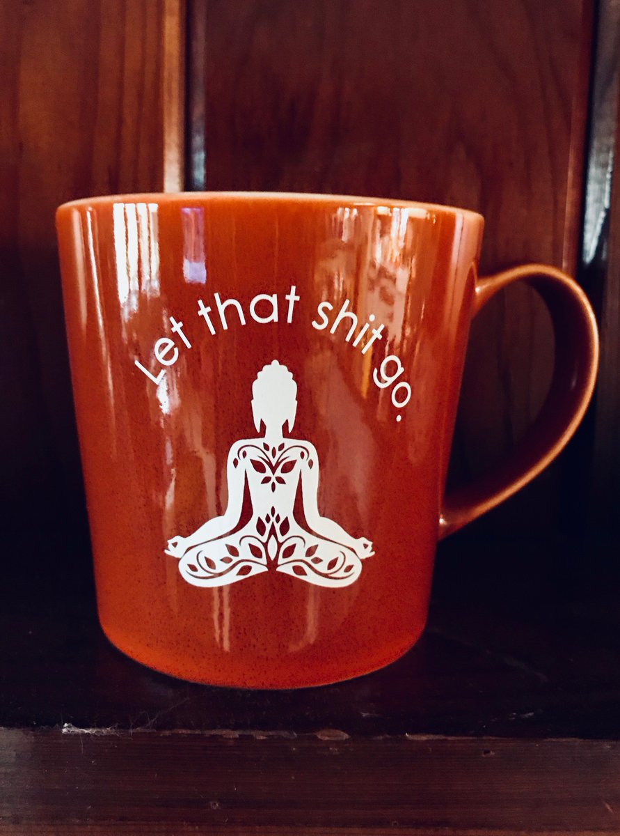BonjourColorado's tweet photo. Hope you'll like the spin I put on this story @DiscoveryMap:  https://t.co/XBAqRxcoUM; #caretaking, #seniors, #falmouth, #capecod, #toppicks, #greatgiftidea, #lettinggo, #dining, #instagramableplaces, #holidayexpectations, #travellightly https://t.co/l8d4pw2Wp5