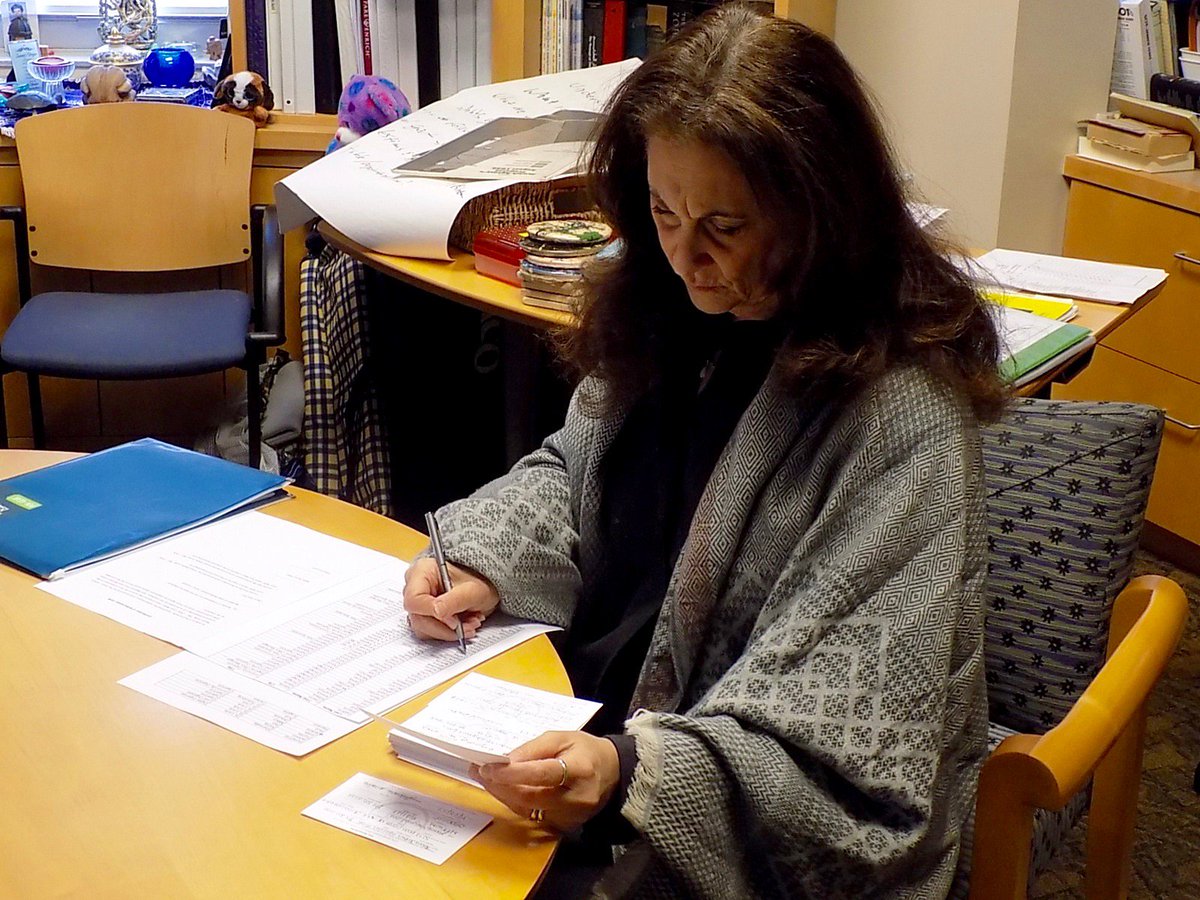 GuildDuffy's tweet image. Here's how a card check works.  Here's the list - - here's the signed cards - - count 'em.  #EasyPezy
@GuildEmpower @news_guild #UnionStrong #CWAUnion