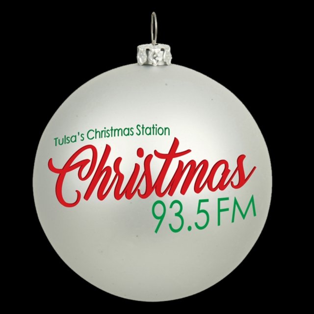 LynneMarieHeck's tweet photo. #YI’m!!!  -listening to Christmas 93.5 FM, Tulsa's Christmas Station ♫ #iHeartRadio #NowPlaying https://t.co/m3vIY3E3yj https://t.co/rpUe3lNDJK