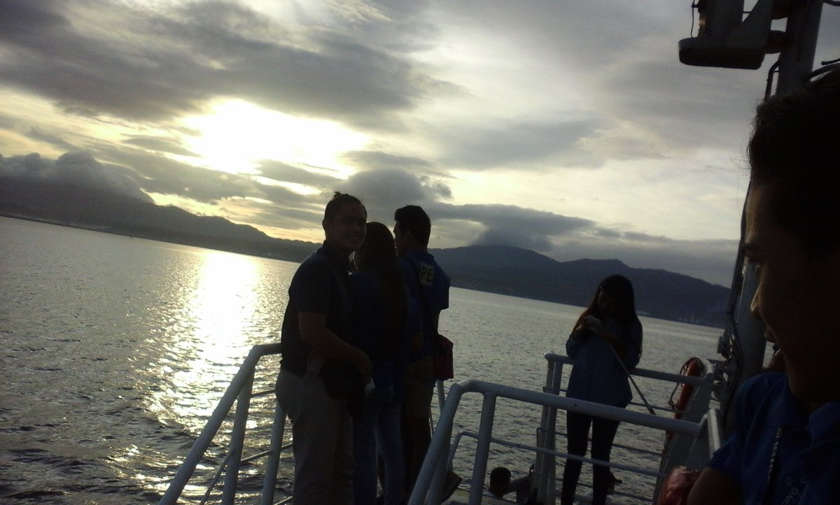 juris03333's tweet photo. Now my journey begins.....
#WhenInMindoro
#Immersion
#PotaFirstTimeMakasakayNgRoro https://t.co/ivSUDGm0x4