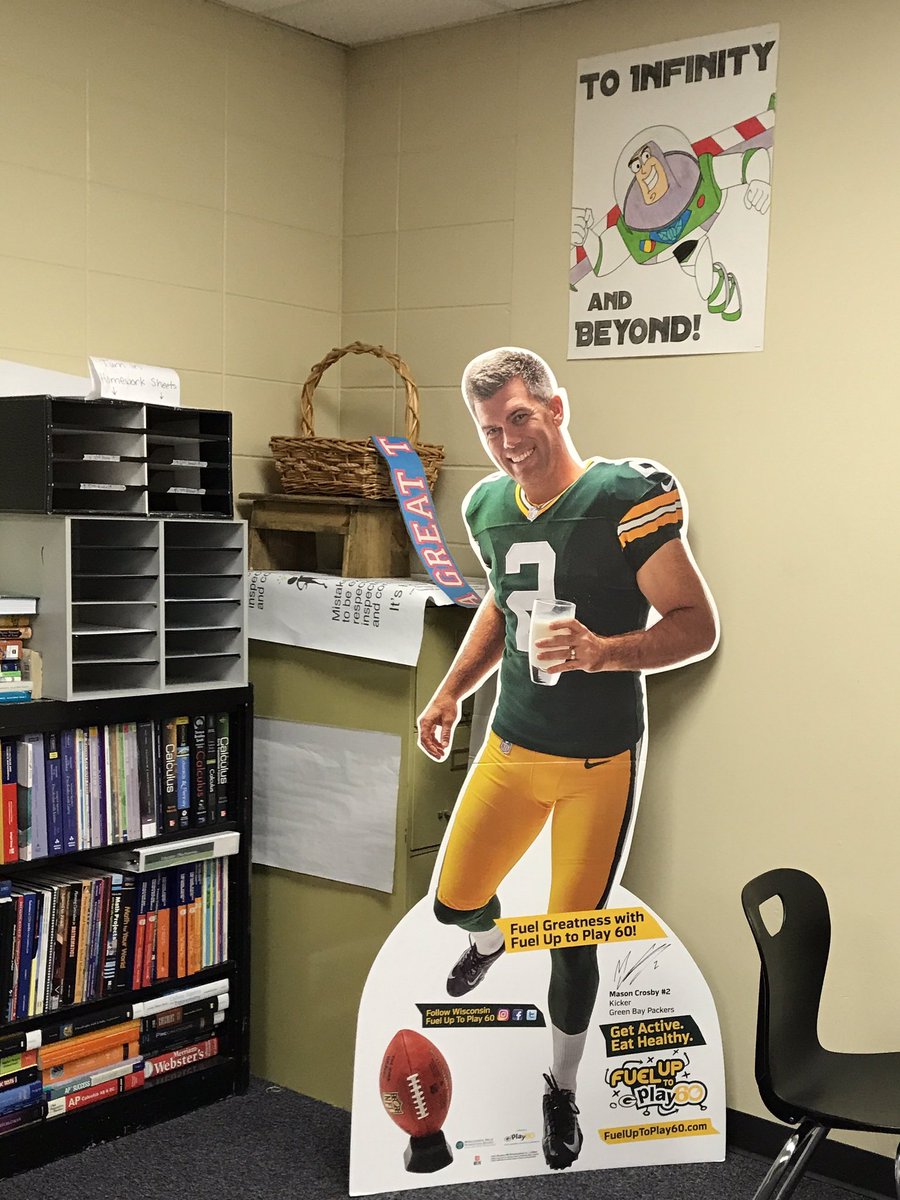 smo4291990's tweet photo. Mason Crosby was at our school for Play 60. Today this guy showed up in my room! Welcome to math class @crosbykicks2 ! #favPacker #play60 https://t.co/A7UyNj3e4B
