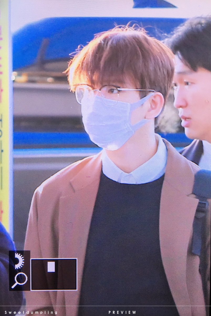 sweetdumpling7's tweet photo. #got7 #진영 #171130 인천공항 출국 https://t.co/aqcvePwjgl