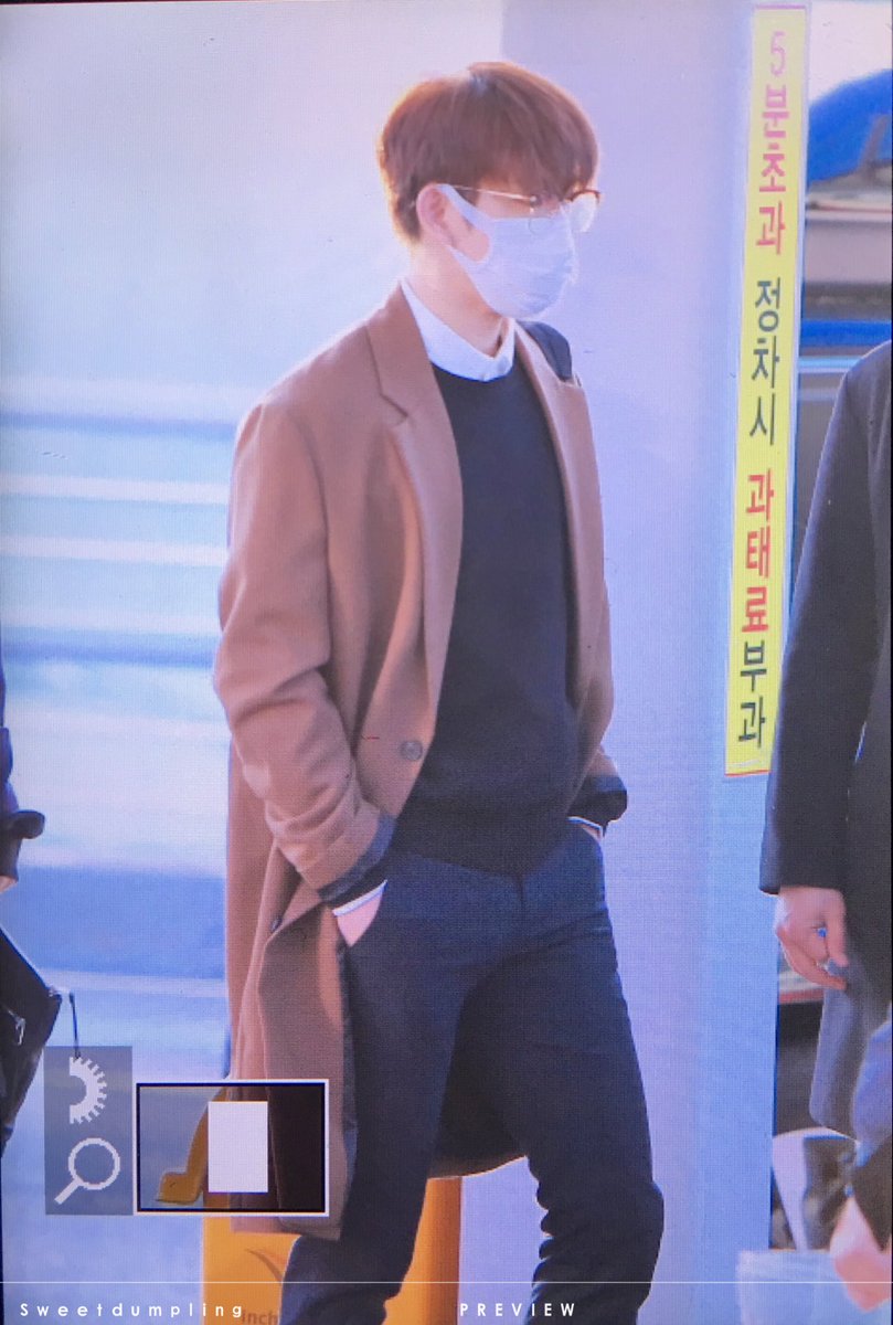sweetdumpling7's tweet photo. #got7 #진영 #171130 인천공항 출국 https://t.co/aqcvePwjgl