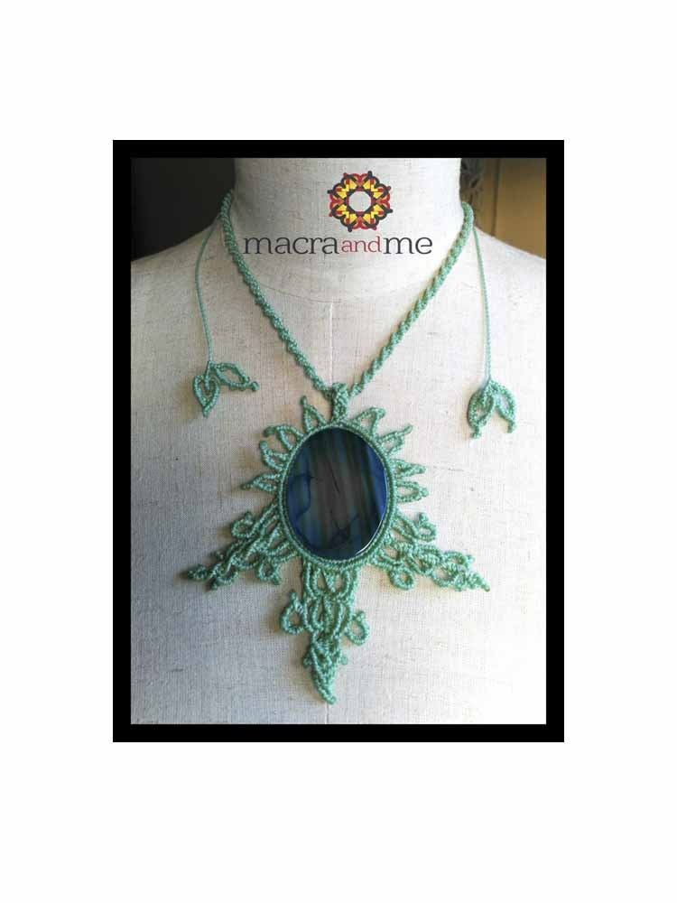 MacraandMe's tweet photo. Quiero compartir lo último que he añadido a mi tienda de #etsy: %s #joyeria #collar #macraandme #agatestone #macramenecklace #necklacestone #christmasgift https://t.co/3vqDf900UT https://t.co/8IVvdbRVVZ