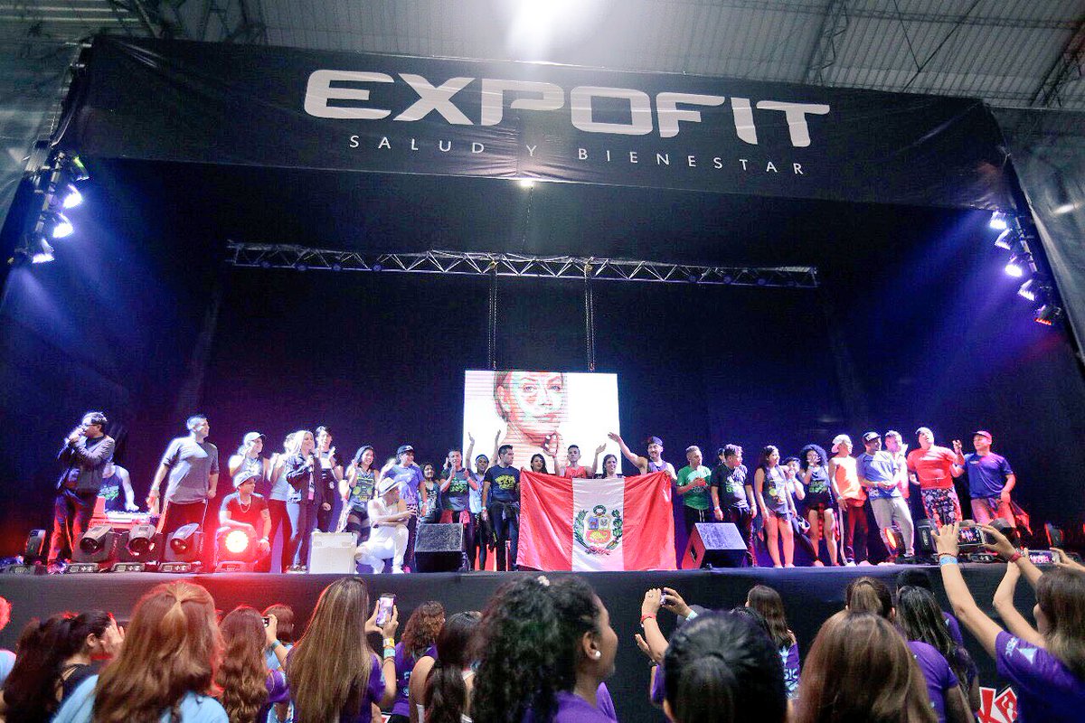 FKDANCE's tweet photo. #FkDance en la #Expofit2018 https://t.co/IgVtosq0mh