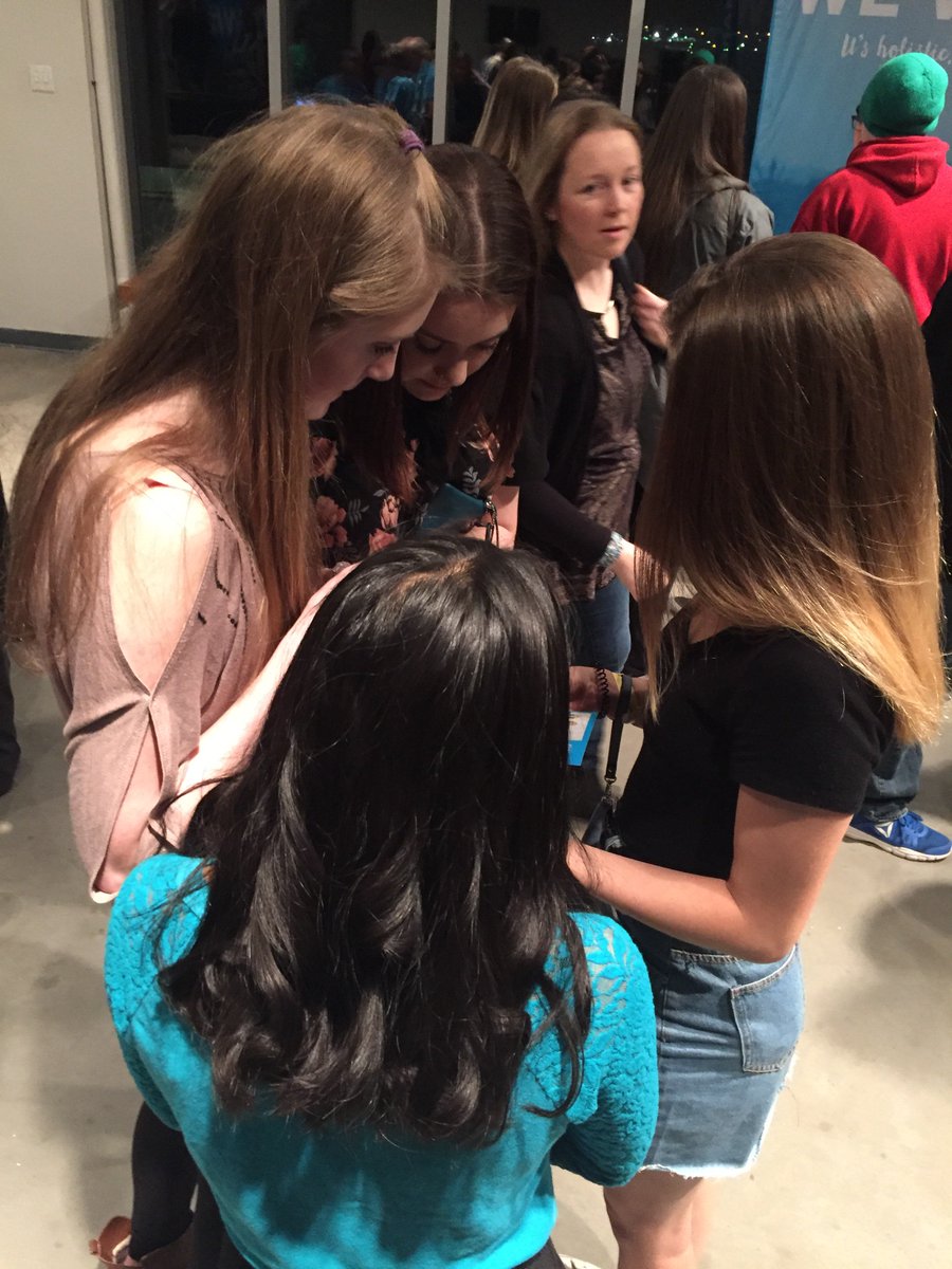 MsKWebber's tweet photo. What a night !! #WEdaygala #eveningofinspiration @millwood_high https://t.co/lZSGKCDheY