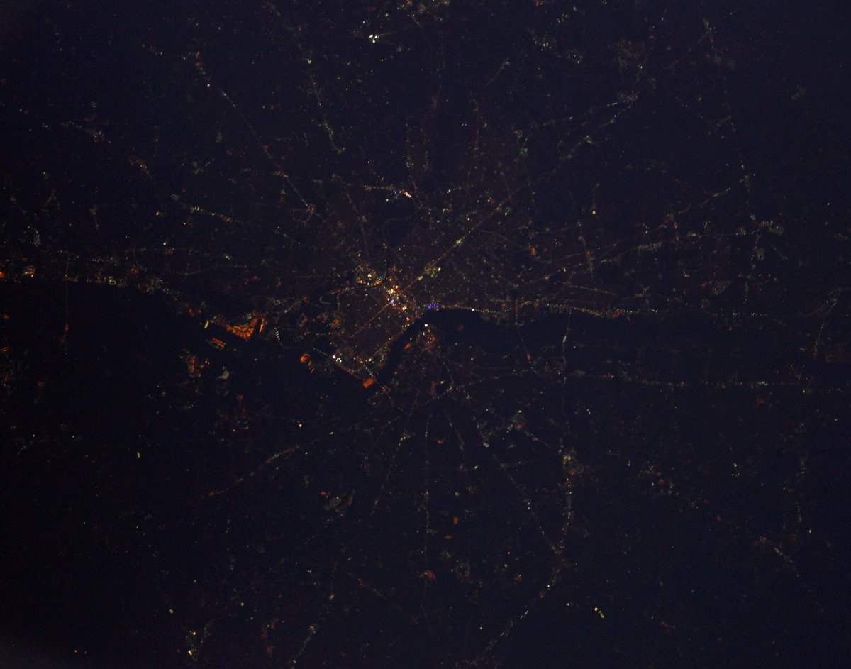 AstroKomrade's tweet photo. Better lucky than good.  The sun was still shining on @Space_Station so Earth was nearly black, but we spotted Baltimore, Philly, and NYC!  Did you #SpotTheStation? https://t.co/Hg9735TnMs