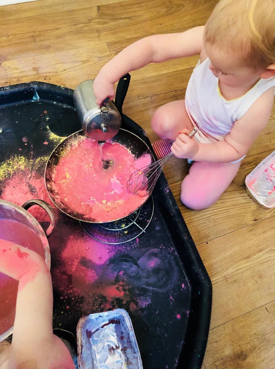 HomesteadNurse4's tweet photo. Favourite photos of the week! Truly independent exploration and investigation using powder paint and water #engaged #curiouslearners #EYTalking https://t.co/mJ1NbMuuyo