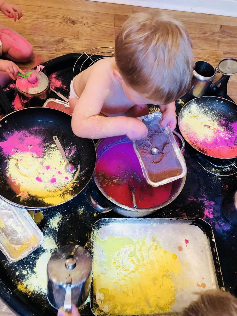 HomesteadNurse4's tweet photo. Favourite photos of the week! Truly independent exploration and investigation using powder paint and water #engaged #curiouslearners #EYTalking https://t.co/mJ1NbMuuyo