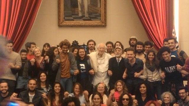 Grupodobemestar's tweet photo. #SãoPaulo Abraça o #TeatroOficina e deseja o #ParquedoBixiga.https://t.co/eN6Ru61kc2 #VemProBixiga #BixigaInsurgente #FicaOficina #OficinaFica #VetaAsTorres #ParqueAugusta #Urbanismo #Sampã #SP #Jornalismo #Câmara #Senado #IPHAN #CONPRESP #CONDEPHAAT #Cidade #DireitoàCidade https://t.co/vAulFtxsNQ