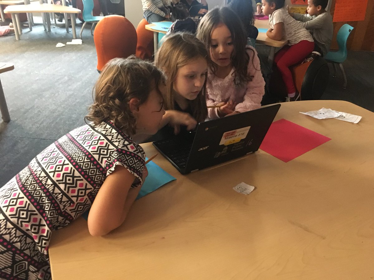 MissEteach3's tweet photo. Helping @kinderjagz with their PBL project! Let’s design a rock garden! #WeAreTPS #jardine17 #projectbasedlearning https://t.co/unrpOL5UvI