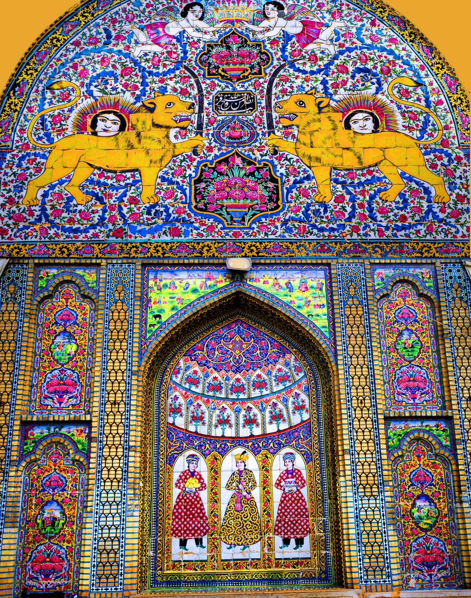 mehrzad1's tweet photo. Qajar House
🎨 by @mehrzad1 
@PersianRose1 @Iran_Style @Sfiran_Travel #tileartwork #mosaicartwork #iranart #qajarart #qavamhouse #eramgarden #qajararchitecture #digitalart #persianart #mosaicart #persiantileart #shiraz #iran #qajarperiod #naranjestangarden https://t.co/tPhryP5U8y