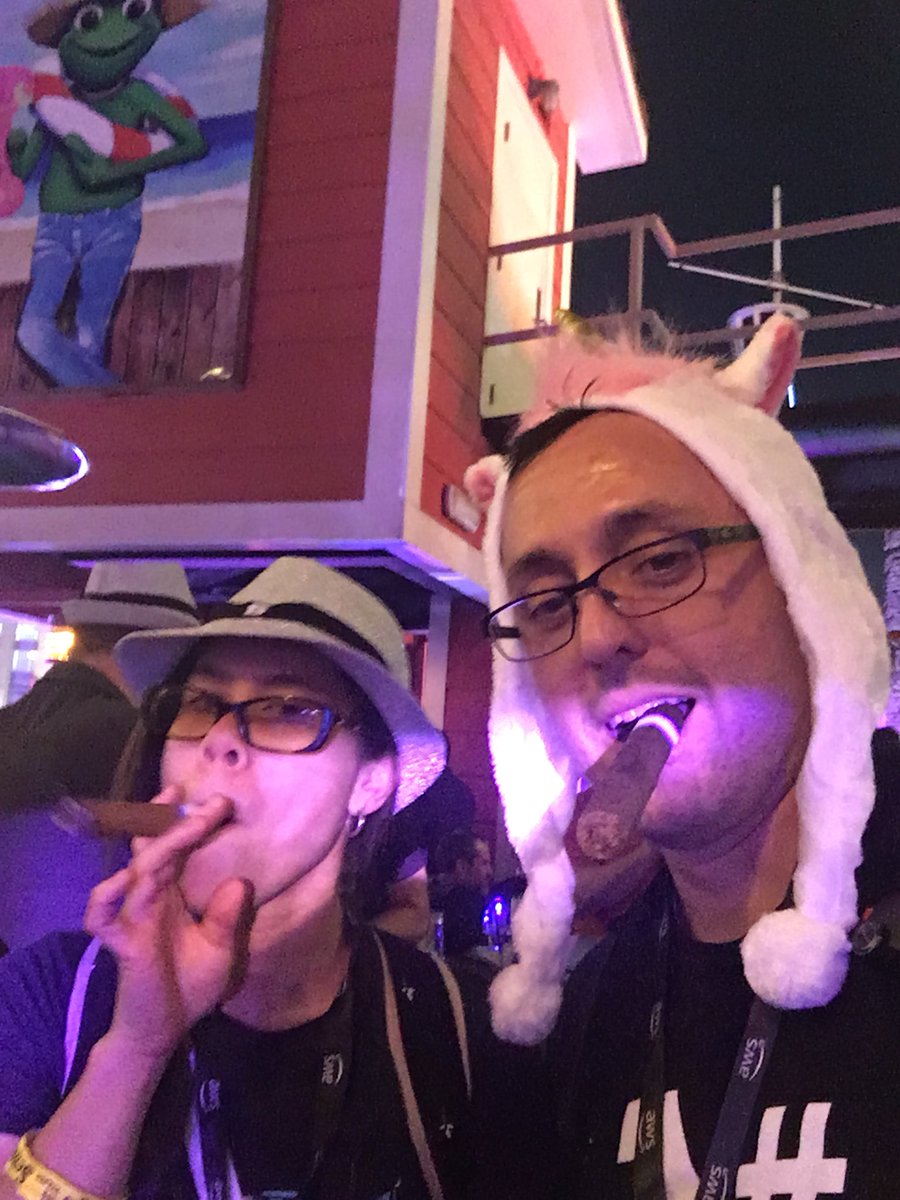 Onema's tweet photo. Having fun at #reinvent #sumoslots https://t.co/tJodSfF4v3