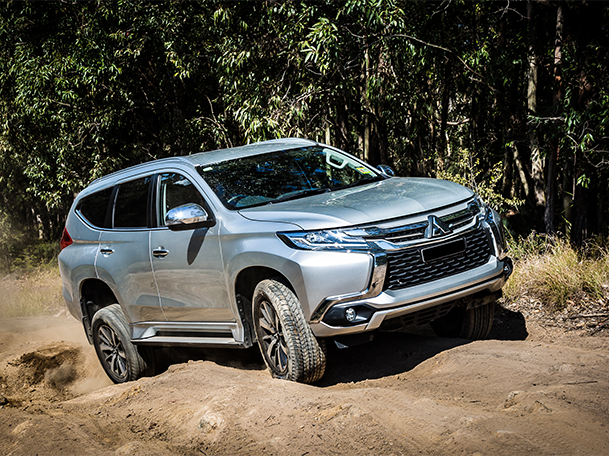 KlosterGroup's tweet photo. Know where we can take this #Pajero four wheel driving? Looking forward to the weekend. #TBT #camping #holidays https://t.co/oGKeU77iOI